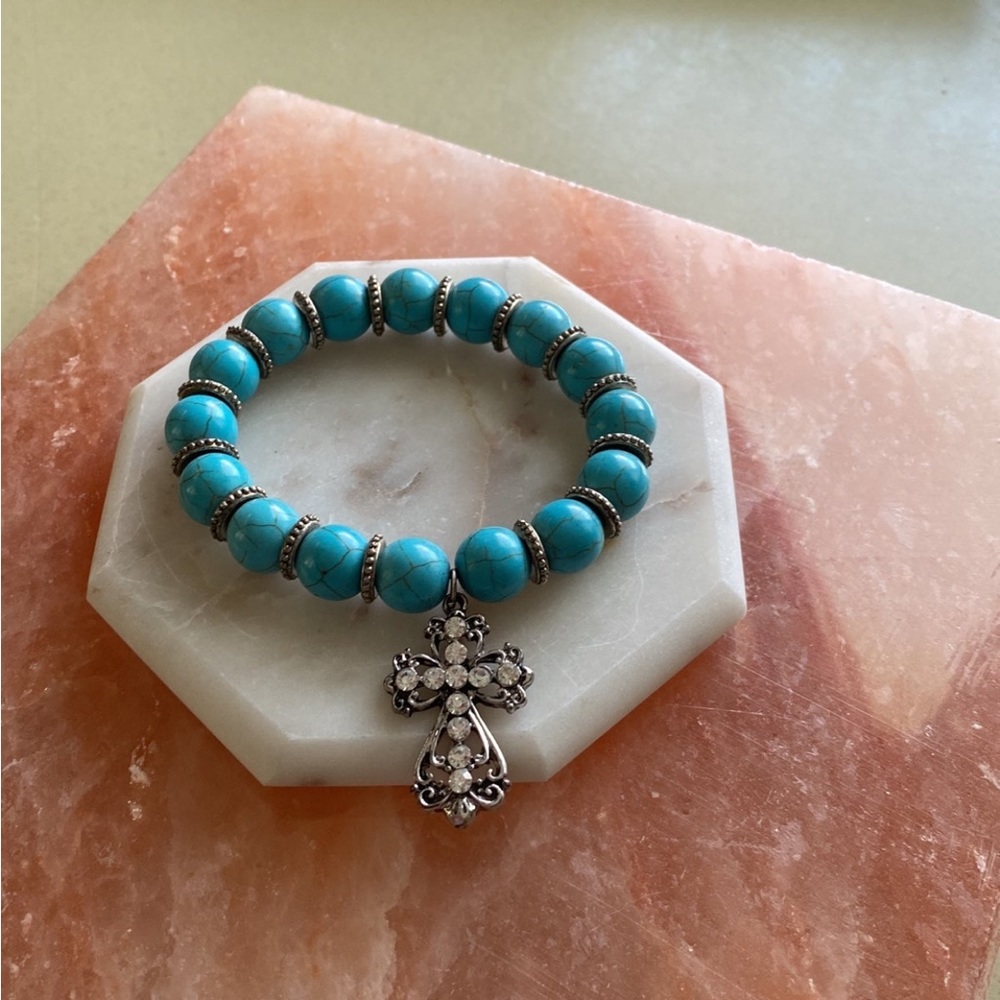Turquoise bracelet with cross charm